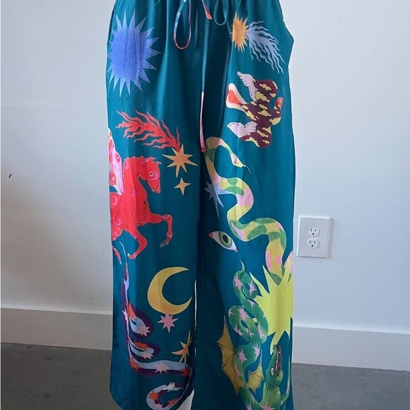 New Colorful Women's Printed Pants & Jumpsuit - Picture 5 of 6